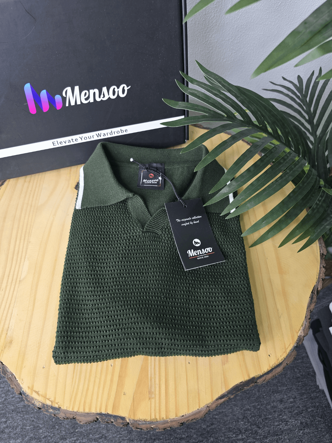 Mensoo Net V Collar T Shirt Olive