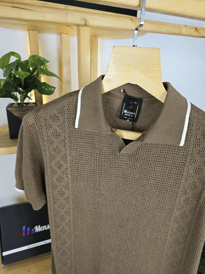 Mensoo Net V Collar T Shirt Brown