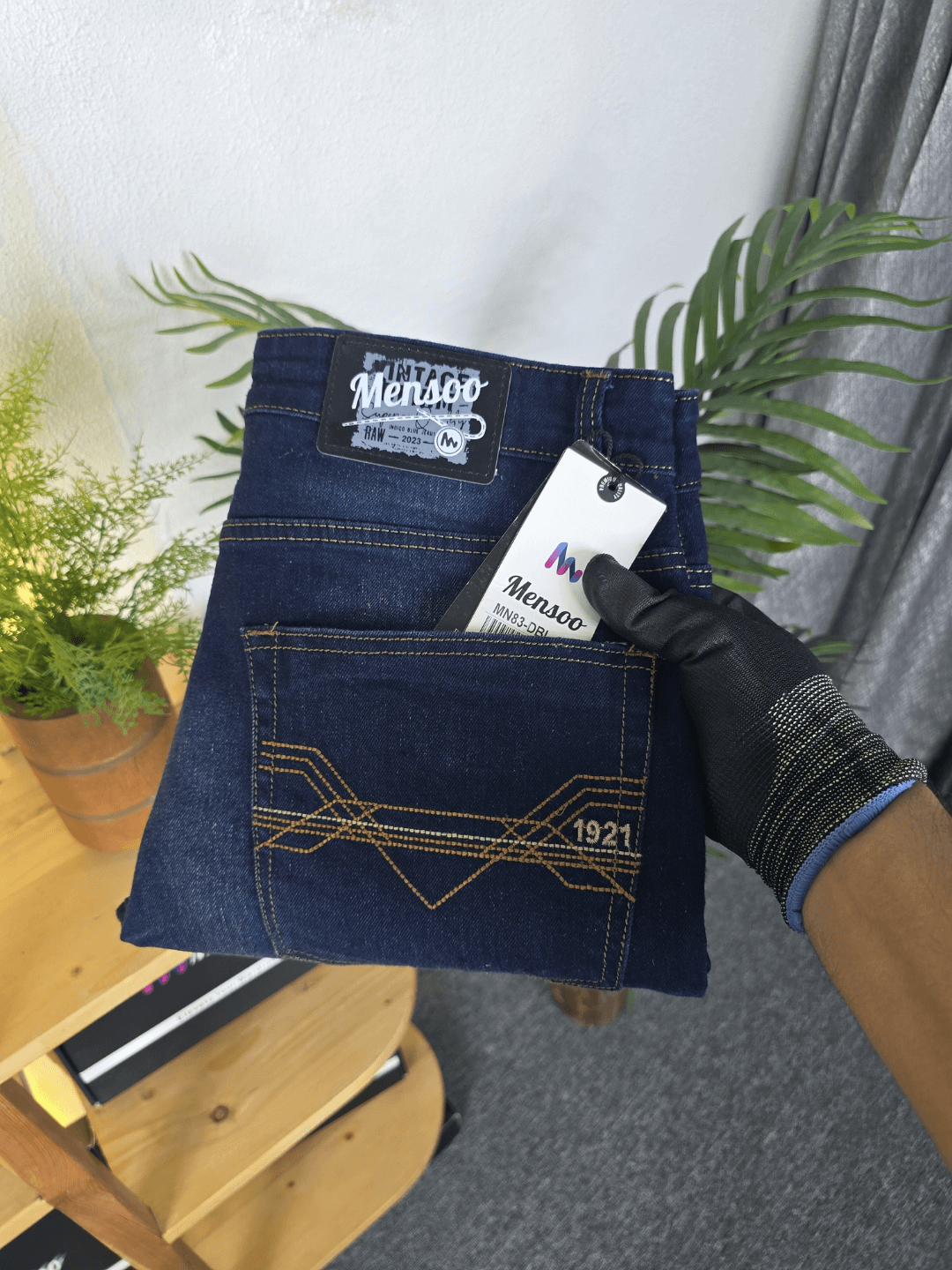 Dark Blue wash jeans in your favourite ankle fit