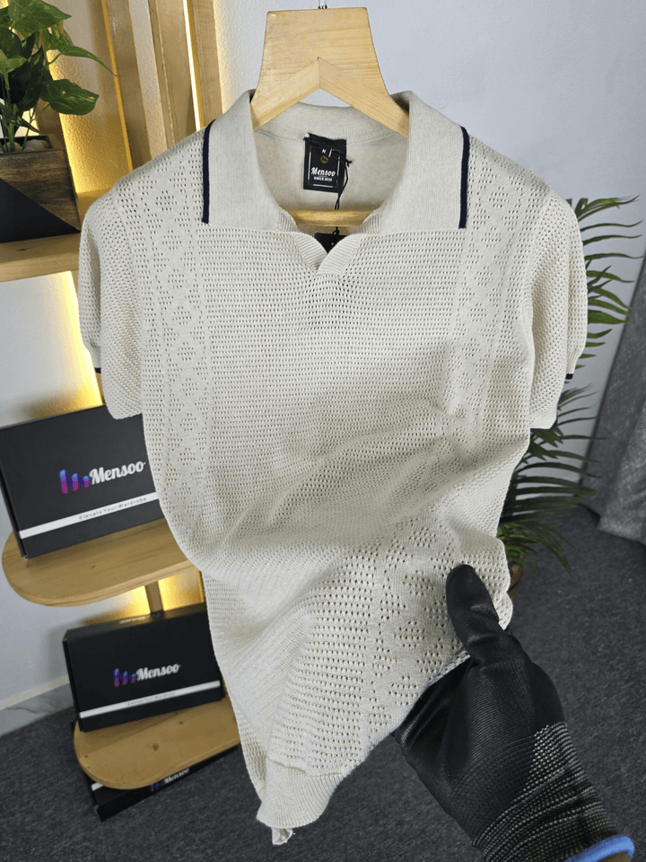 Mensoo Net V Collar T Shirt Cream